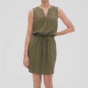 Gap army green romper dress NWT Size Large